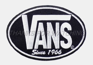 VANS EMBROIDERED PATCH IRON/SEW ON 3-7/8" x 2-3/4" SKATEBOARDING "OFF THE WALL" - Bild 1 von 2