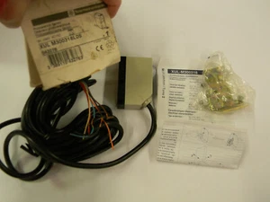 New Telemecanique XUL M300318L05 Photoelectric Sensor  G2 - Picture 1 of 4