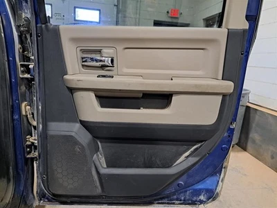 Ram1500 2011 paso Rh puerta trasera interior panel de moldura negro/gris V9v3 Foto 1 de 4