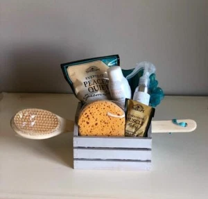 Spa Day Gift Basket NEW! - Picture 1 of 1