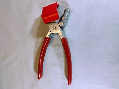 Vintage THE TEXAN YORK NUT SHELLER  PECAN CRACKER - Image 1 of 4