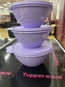 tupperware bowls with Seals - Picture 1 of 1