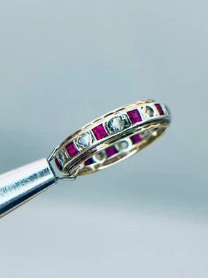 VINTAGE 9ct 375 GOLD FULL ETERNITY RUBY & CLEAR STONE RING SIZE N CLASSIC RETRO - Image 1 of 4