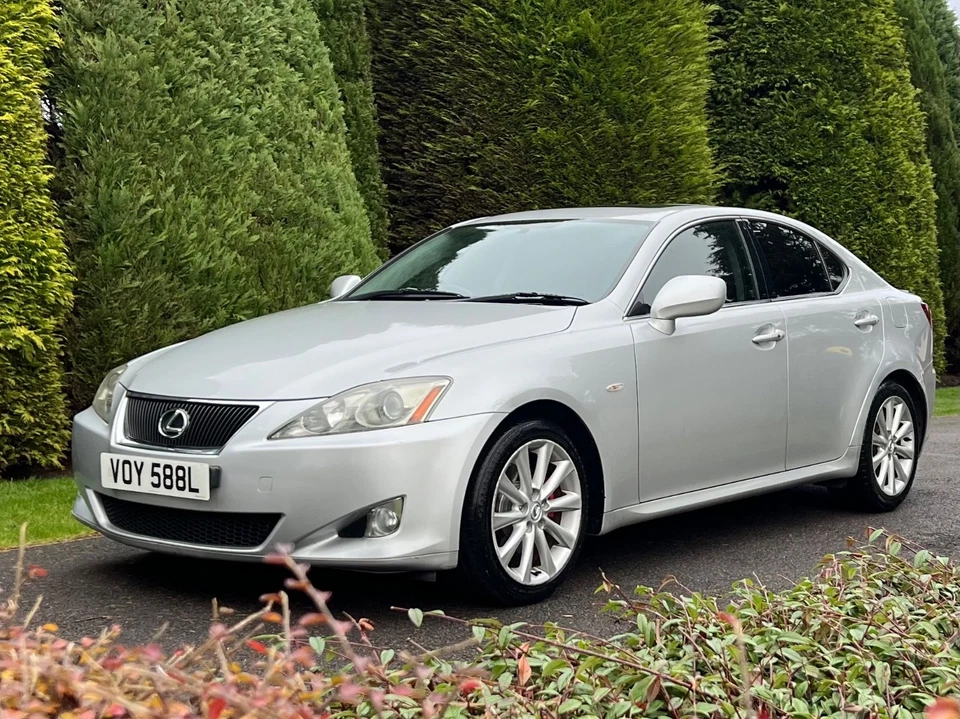 Lexus IS 250 4dr SE AUTOMATIC 2006-2013 2.5 PETROL 2WD - Image 1 of 4