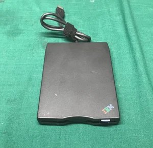 IBM USB Portable Diskette Drive Floppy Disk 3.5” MPF82E - Picture 1 of 7