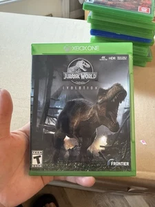 Jurassic World: Evolution (Microsoft Xbox One) komplett in OVP CIB. Getestet. - Bild 1 von 4