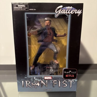 Diamond Select Marvel Puño de Hierro PVC Estatua Diorama - Sin abrir Foto 1 de 4