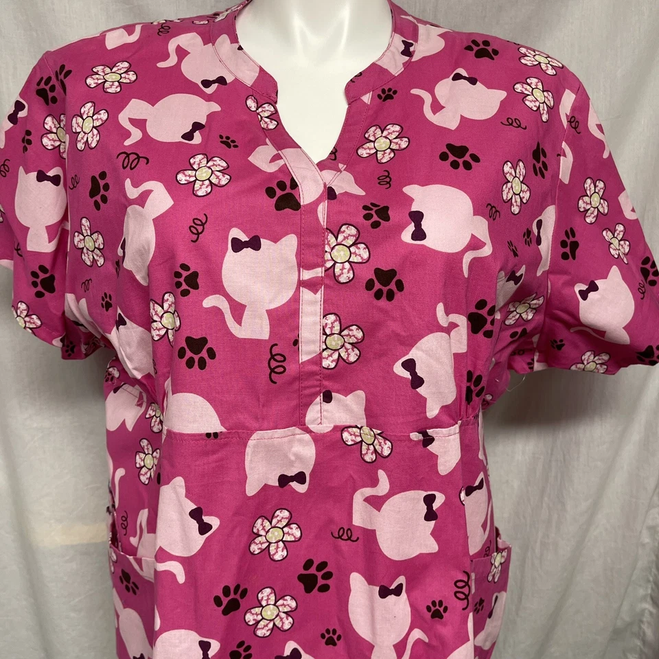 Sanibel Scrubs Nurse Scrub Top Woman’s 2 pockets Cat Bow Paws Pink 4XL New - Image 1 of 4