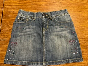 THE CHILDREN'S PLACE JEAN DENIM SKIRT SKORT SIZE 8 GIRLS TCP EMBLISHED HEARTS - Picture 1 of 10