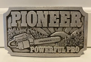 Vintage Pioneer Kettensäge leistungsstarke Profi Gürtelschnalle Holzfäller - gebraucht, in einwandfreiem Zustand - Bild 1 von 9