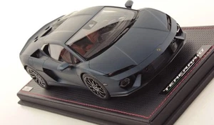 Lamborghini Temerario Azul a escala 1:18 de MR Collection - Imagen 1 de 4