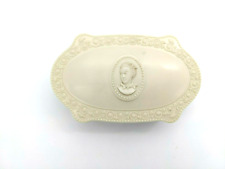 VINTAGE CELLULOID POWDER BOX VANITY CAMEO LUXOR FRENCH IVORY LADY POMPADOUR