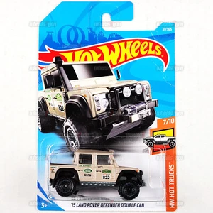 2018 Hot Wheels 15 LAND ROVER DEFENDER DOUBLE CAB #31 tan - HW Hot Trucks - 1:64 - Picture 1 of 4