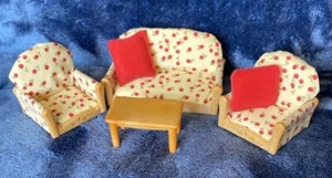 Juego de muebles para casa de muñecas Calico Critters Sylvanian Family Rosebud - Imagen 1 de 4