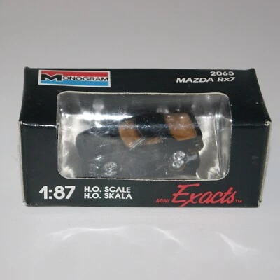 Monogram Mini Exacts Mazda rX7 2058 1:87 - Image 1 of 3