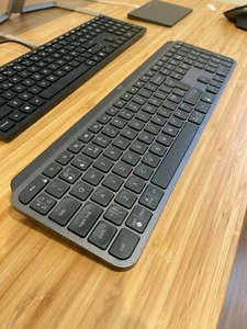 Logitech MX Keys Teclado Inalámbrico US International (Qwerty) : 920-009415 - Imagen 1 de 4