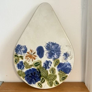 Vintage Bennington Pottery Teardrop Floral Relief Trivet Stoneware Plaque 1970s - Picture 1 of 7