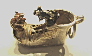 STERLING SILVER VINTAGE BRACELET CHARM NUVO BRAND MICE ON TRAMPS BOOT - Picture 1 of 1
