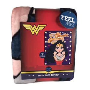 Wonder Woman Silky Soft & Warm Throw Blanket - Picture 1 of 5