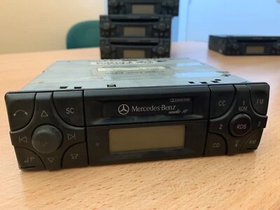 RADIO BECKER AUDIO 10  BE3100 MERCEDES BENZ W202 W210 W124 W126 W140 A2108200986 - Imagen 1 de 4