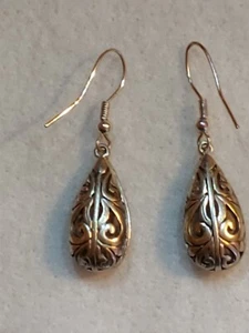 Vintage - Dangle Drop - Silver Tone - Pierced Earrings - 1 1/2 in Overall Length - Picture 1 of 6