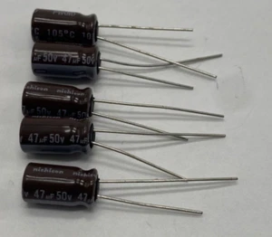5er Pack, Nichicon PW Serie UPW1H470MED Elektrolytkondensator 47uf/50V - Bild 1 von 2