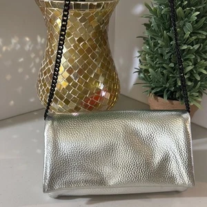 Umhängetasche Silber Metallic mit Kette | Y2K Futuristische Party Handtasche | - Bild 1 von 9