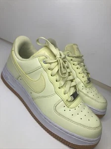 Nike Air Force 1 Low Premium verde luminoso 896185-302 para mujer talla 7 - Imagen 1 de 4