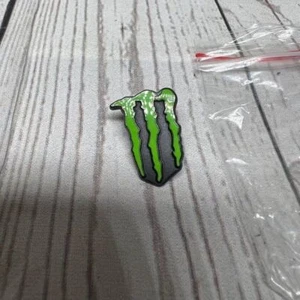 Monster Energy Drink Logo Lapel Tie Pin Green Black - Picture 1 of 2