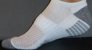 COLUMBIA Men's Socks Sz 10-13 Shoe 6-12.5 Low Cut Performance Running ATHLETIC L - Picture 1 of 2
