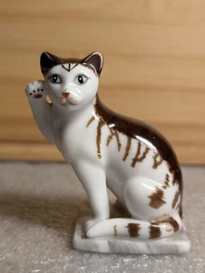 Curio Cabinet Cats Collection by Franklin Mint 18th Century German - Picture 1 of 9