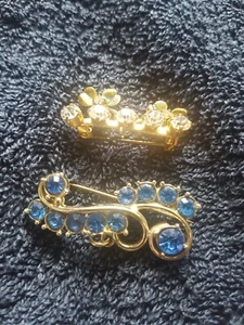 Vintage Brooches Joblot Spares Or Repair x 2 Droplets Missing On Both - Picture 1 of 8
