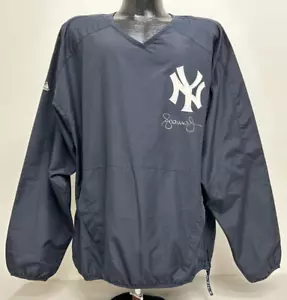 Andruw Jones signierter 2011-12 Training/Schlag Training getragener Windbreaker - Bild 1 von 4