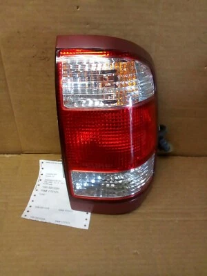 00 01 02 03 04 LUZ TRASERA NISSAN PATHFINDER LADO DERECHO  Foto 1 de 2