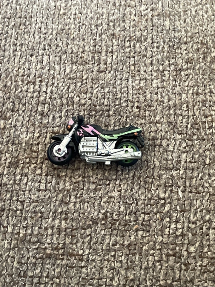 Micro Machines Galoob - BMW K100 Motorcycle - Black - Image 1 of 4