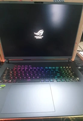 ASUS ROG Strix G18 G815LR-S9199 / FreeDOS 18" RTX5070Ti Ultra9 32GB/1TB - Immagine 1 di 2