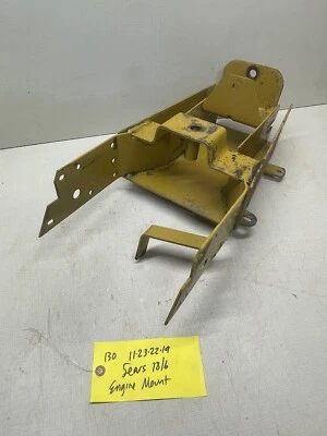 Montaje de motor Sears Suburban 18/6 Onan BG-MS 18 hp Foto 1 de 4