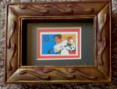 FRAMED & MATTED 1995 UNUSED US POSTAGE STAMP FOR RECREATIONAL GOLF - Image 1 of 2