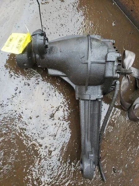 2005-2010 Jeep Grand Cherokee Front Differential Carrier 3.07 - Image 1 of 1