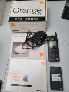 Teléfono Móvil Nokia 2146 NARANJA 5.1 NHK-4RY De Colección - ENCIENDE SIN PROBAR - Imagen 1 de 9