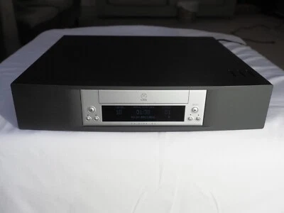 Linn Unidisk SC Black Immaculate with Original Remote - CD & 5:1 Surround Preamp - Image 1 of 4