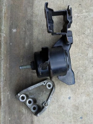 Montaje de motor delantero derecho para Kia Optima Rondo 2007-2011 2,4 L OEM W soporte Foto 1 de 4