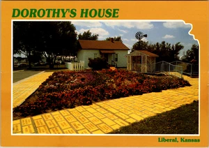Vintage Postcard-Dorothy's House Liberal Kansas Unposted - Picture 1 of 2