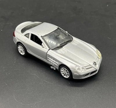 NEW RAY 1:32 SCALE MERCEDES BENZ SLR MCLAREN SILVER DIECAST METAL MODEL CAR - Image 1 of 4