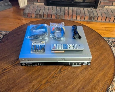 Panasonic DVD / видеомагнитофон комбинированный плеер: DMR-ES46V, DVD-рекордер, HDMI, пульт дистанционного управления - протестирован - Изображение 1 из 4