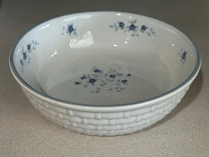 RARE ~ Pfaltzgraff POETRY BASKETWEAVE 8 3/4" SERVING BOWL Excellent Condition - Picture 1 of 7