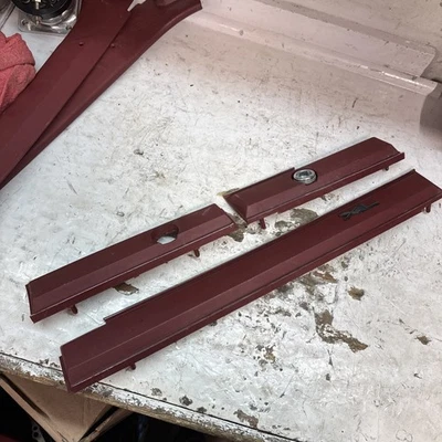 Оригинальная отделка приборной панели 83-88 Ford Ranger Bronco II 1983-1988 красная бордовая - Изображение 1 из 4