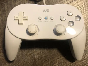 Official Nintendo Wii Pro Controller Classic RVL-005 OEM Genuine TESTED - Picture 1 of 3