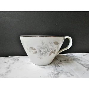 Vintage Windsor Rose China Teacup Made In Japan 2.5" x 3.75" - Picture 1 of 7