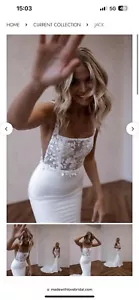 Wedding dress - Picture 1 of 3